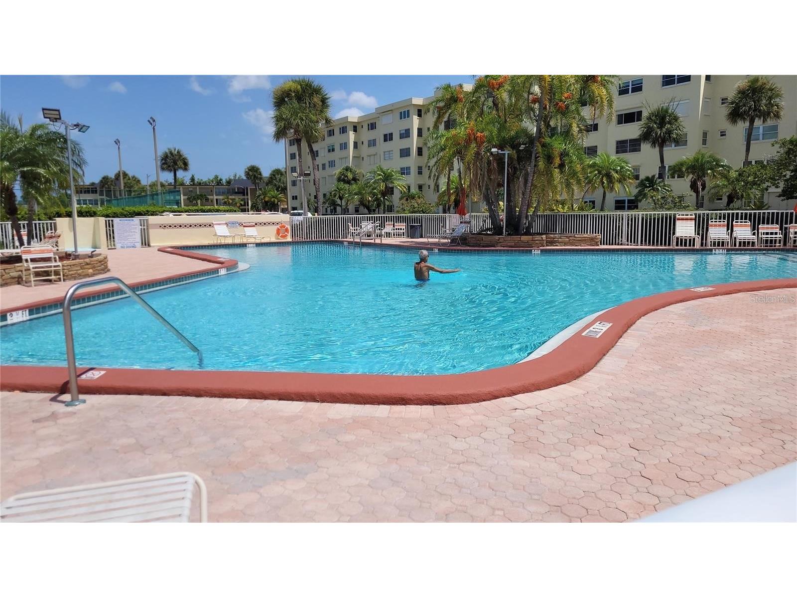 4750 Cove Circle #706 Saint Petersburg FL 33708 D6147569 image27