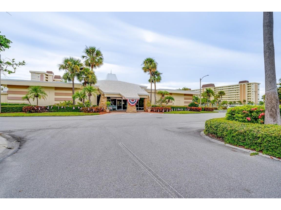 4750 Cove Circle #706 Saint Petersburg FL 33708 TB8358962 image17