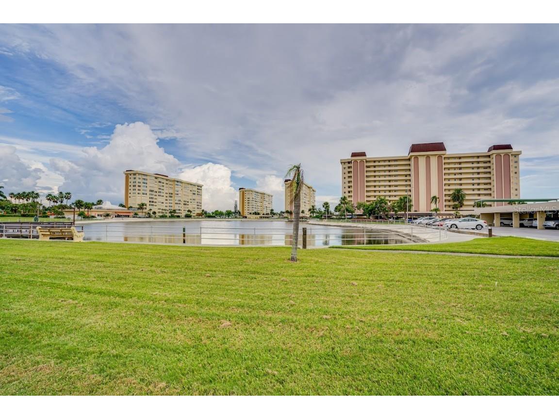 4750 Cove Circle #706 Saint Petersburg FL 33708 TB8358962 image2