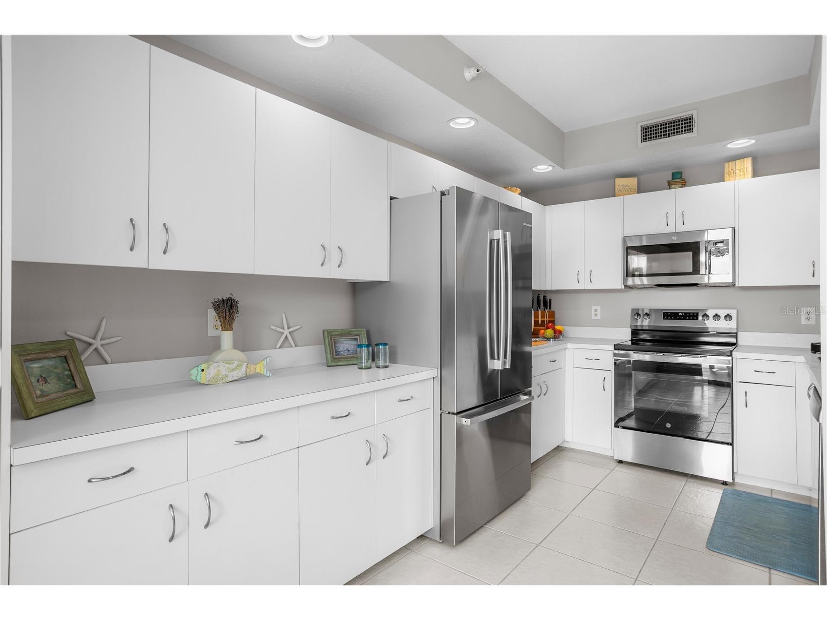 4750 Dolphin Cay Lane S #107 Saint Petersburg FL 33711 - BOCA CIEGA CHANNEL TB8480287 image15