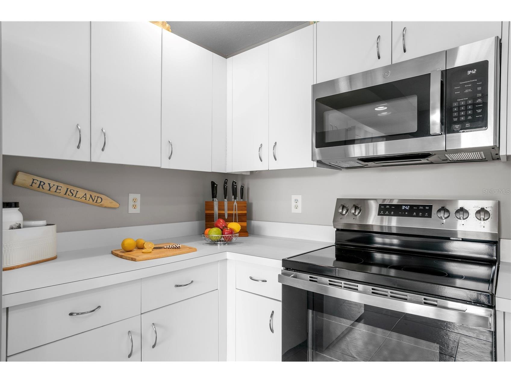 4750 Dolphin Cay Lane S #107 Saint Petersburg FL 33711 - BOCA CIEGA CHANNEL TB8480287 image16