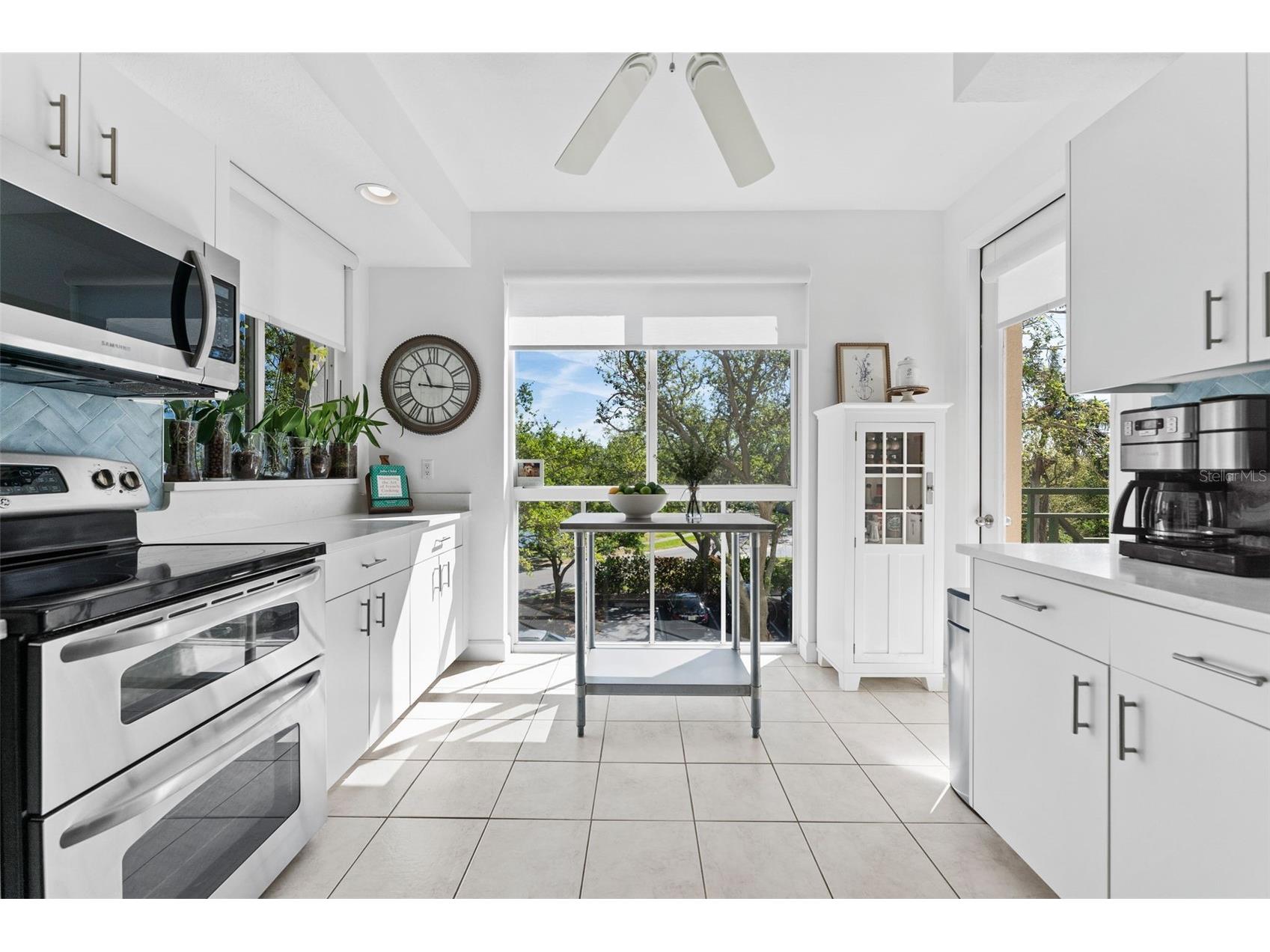 4750 Dolphin Cay Lane S #209 Saint Petersburg FL 33711 TB8436412 image13