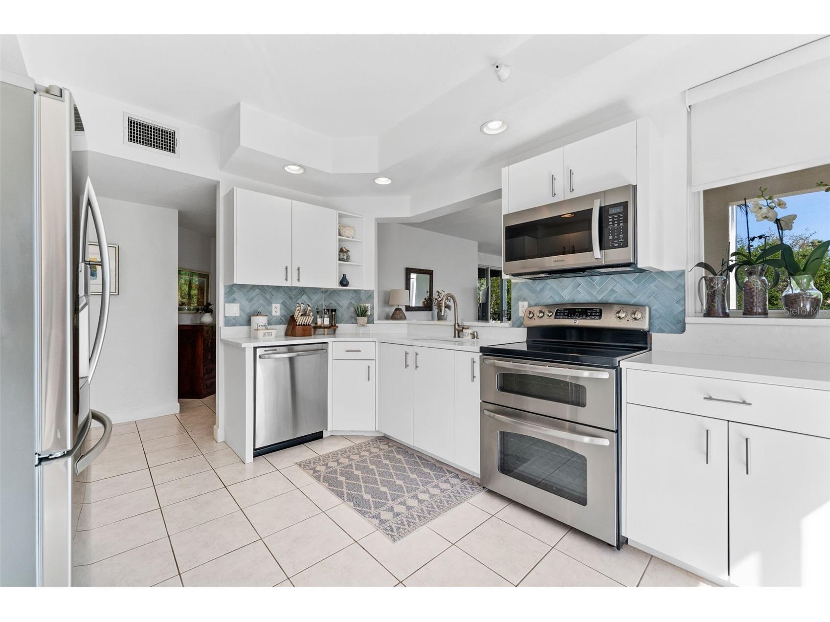 4750 Dolphin Cay Lane S #209 Saint Petersburg FL 33711 TB8436412 image14