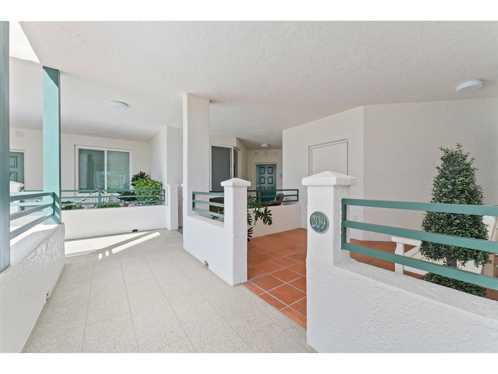 4750 Dolphin Cay Lane S #209 Saint Petersburg FL 33711 TB8436412 image4