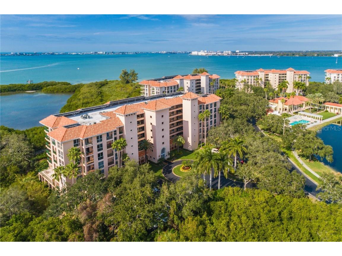 4750 Dolphin Cay Lane S #308 Saint Petersburg FL 33711 - BOCA CIEGA TB8324185 image1
