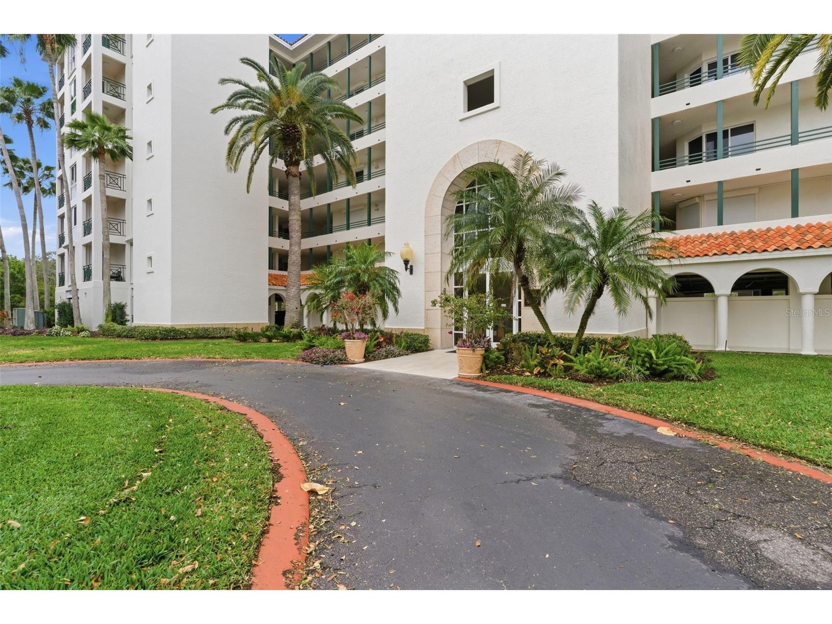 4750 Dolphin Cay Lane S #408 Saint Petersburg FL 33711 - SKIMMER COVE/BOCA CIEAGA BAY TB8481717 image2