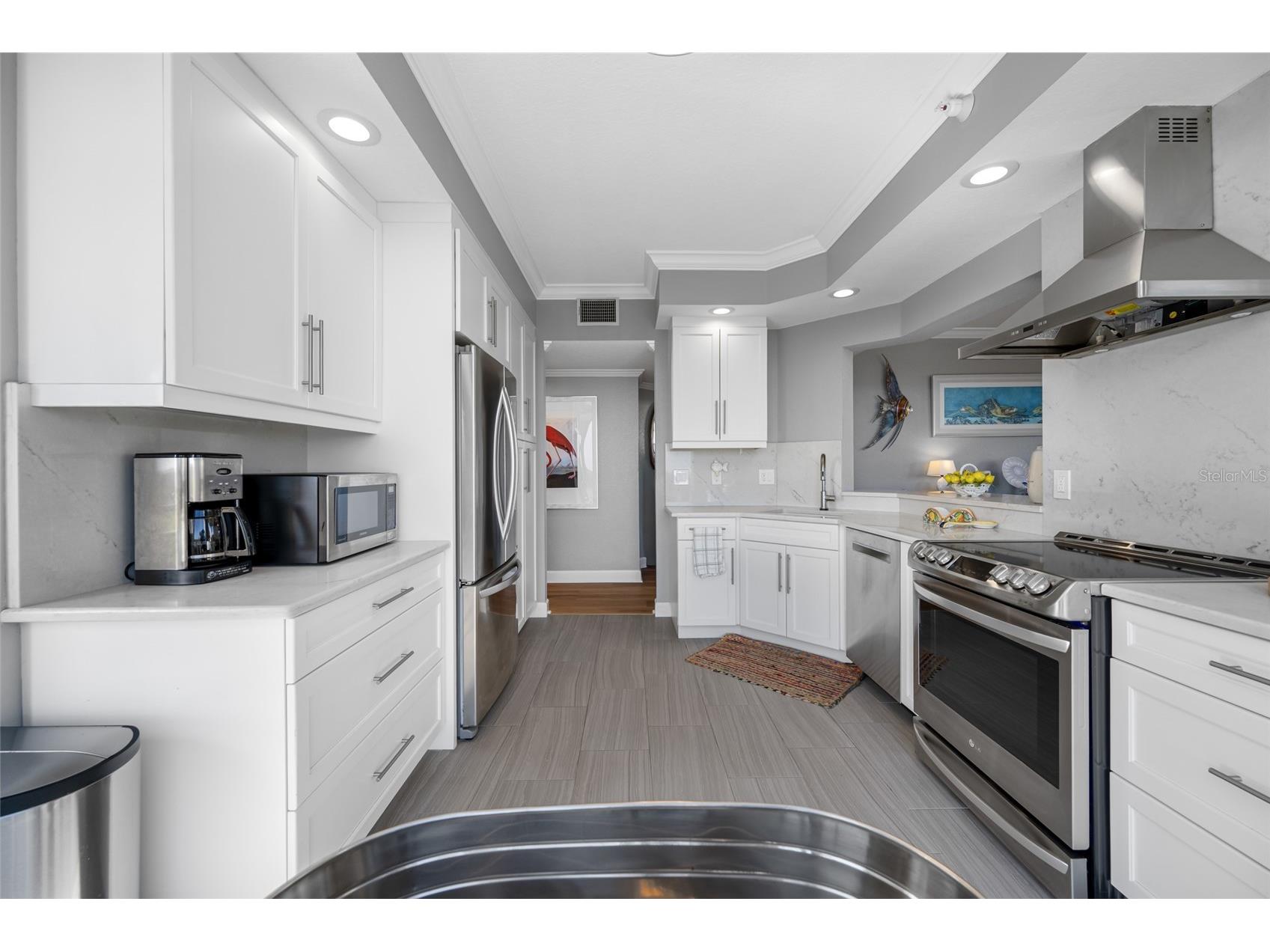 4750 Dolphin Cay Lane S #509 Saint Petersburg FL 33711 TB8479861 image24