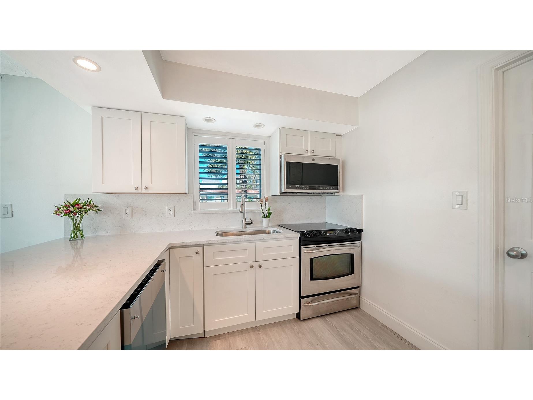 4750 Gulf Of Mexico Drive #VILLA 8 Longboat Key FL 34228 - SARASOTA BAY ICW A4679944 image15