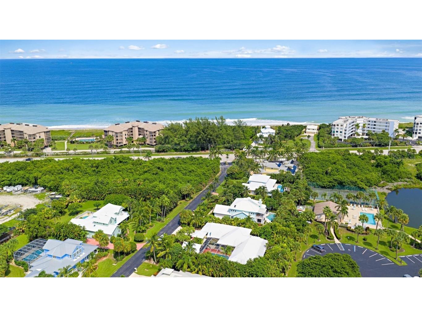 4750 NE Spinnaker Point Place Stuart FL 34996 - ATLANTIC OCEAN & INDIAN RIVER N6140841 image1