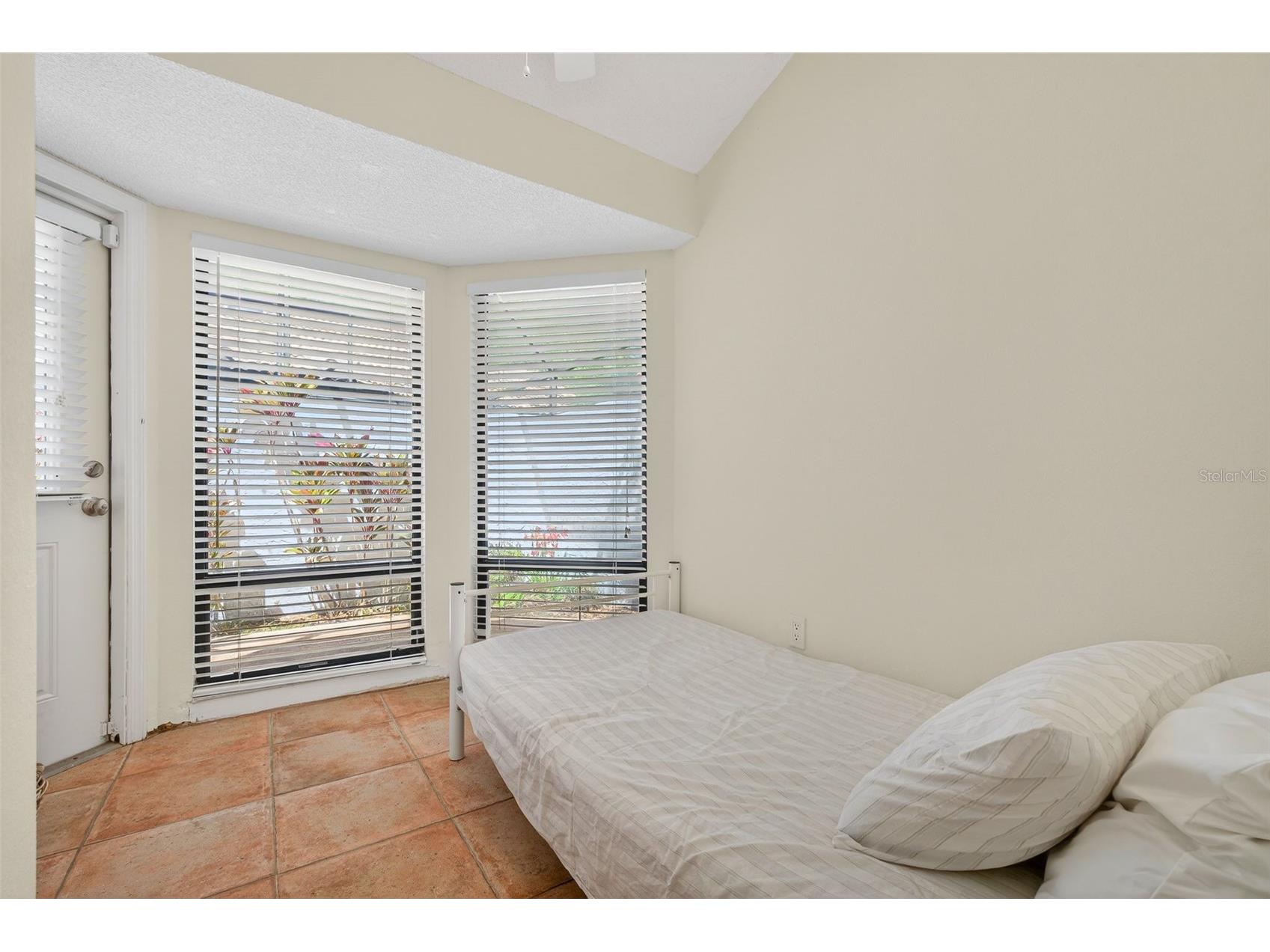 4750 Tivoli Avenue Sarasota FL 34235 A4687861 image20