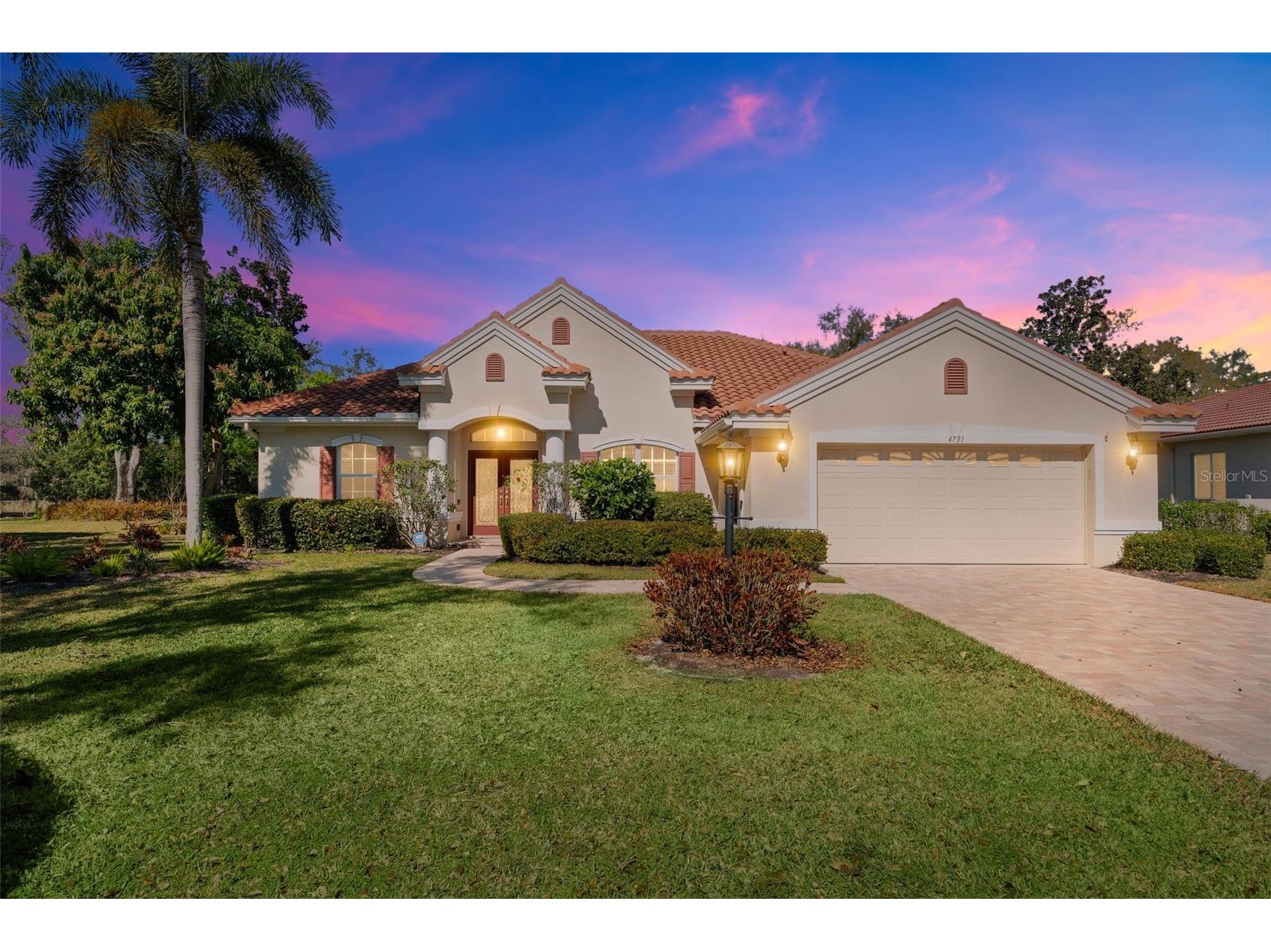 4751 Carrington Circle Sarasota FL 34243 A4683772 image2