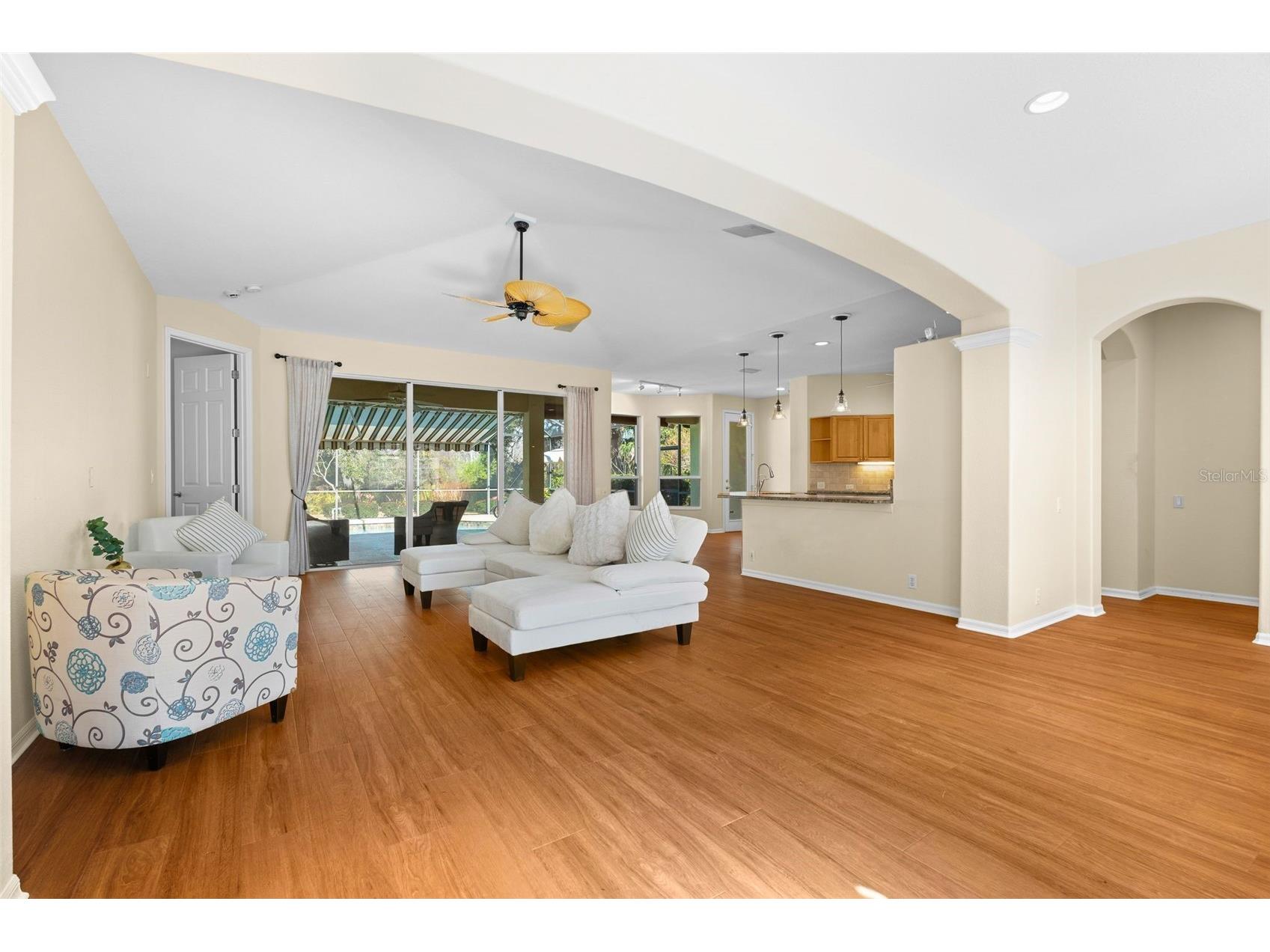 4751 Carrington Circle Sarasota FL 34243 A4683772 image20