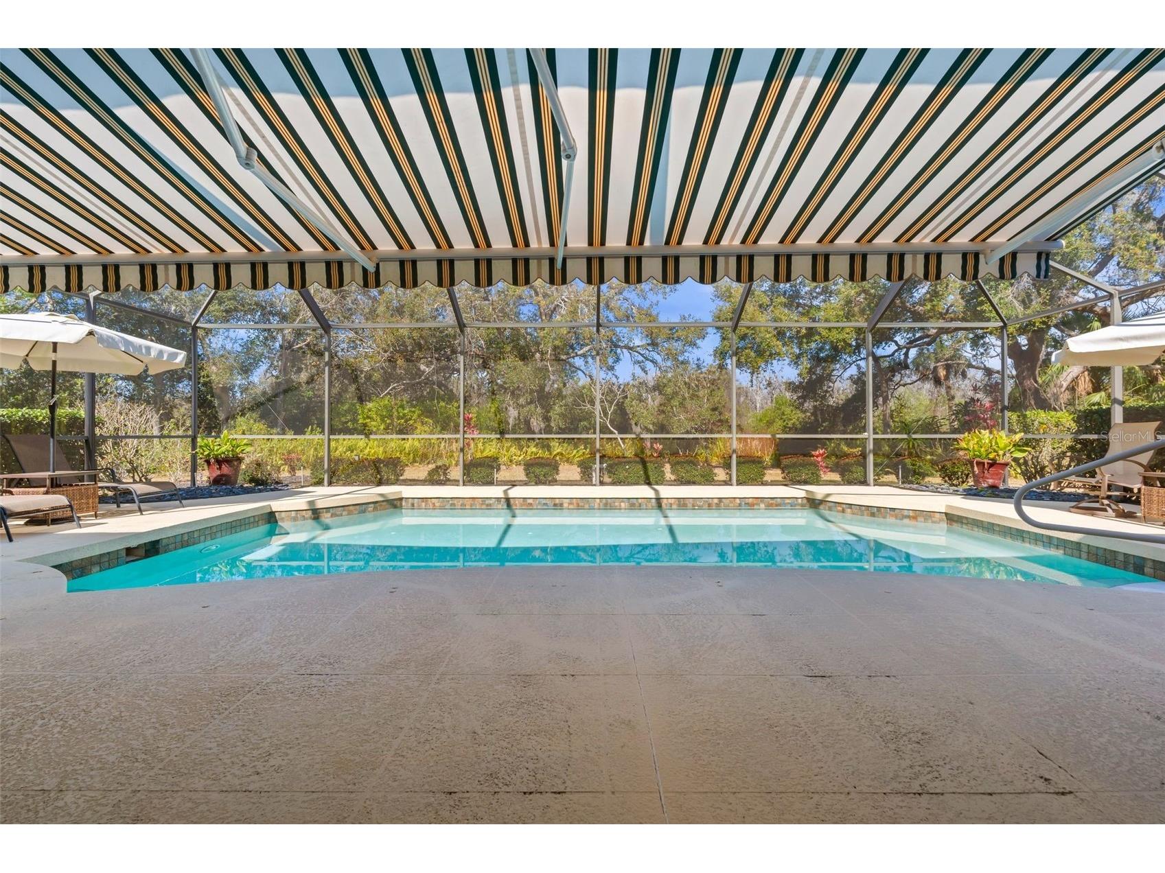 4751 Carrington Circle Sarasota FL 34243 A4683772 image24