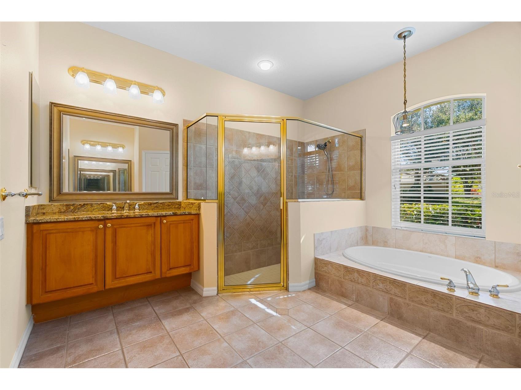 4751 Carrington Circle Sarasota FL 34243 A4683772 image28