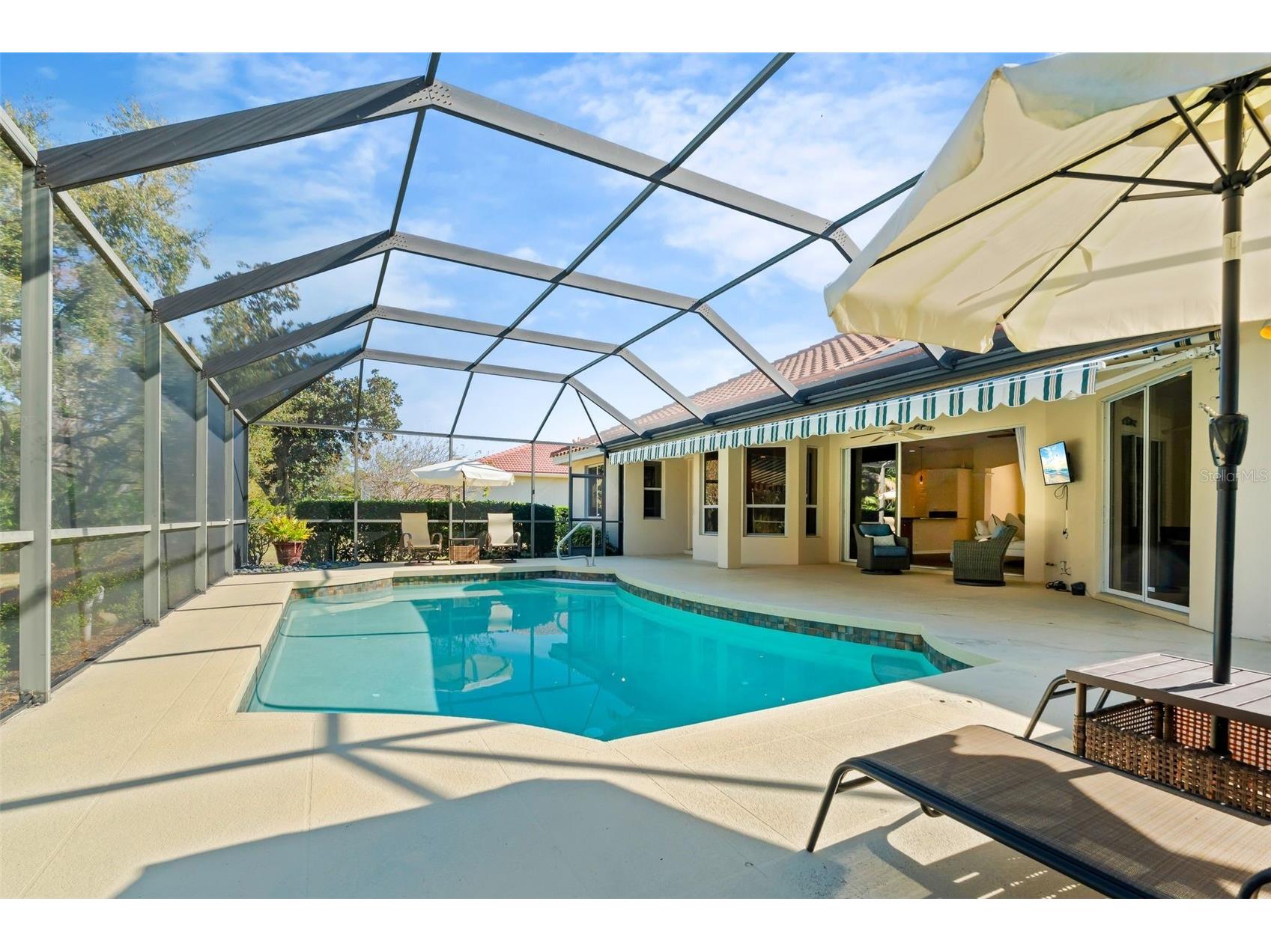 4751 Carrington Circle Sarasota FL 34243 A4683772 image3