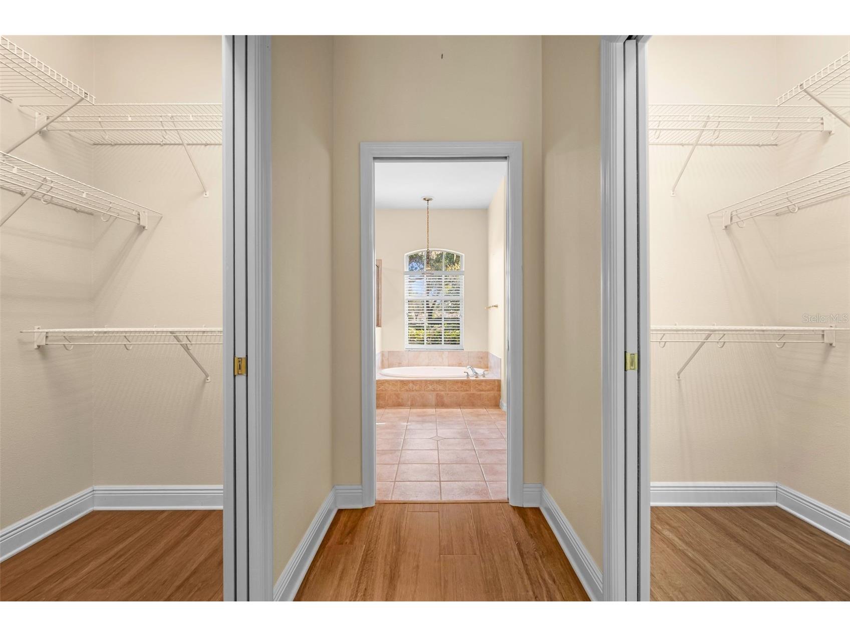 4751 Carrington Circle Sarasota FL 34243 A4683772 image31