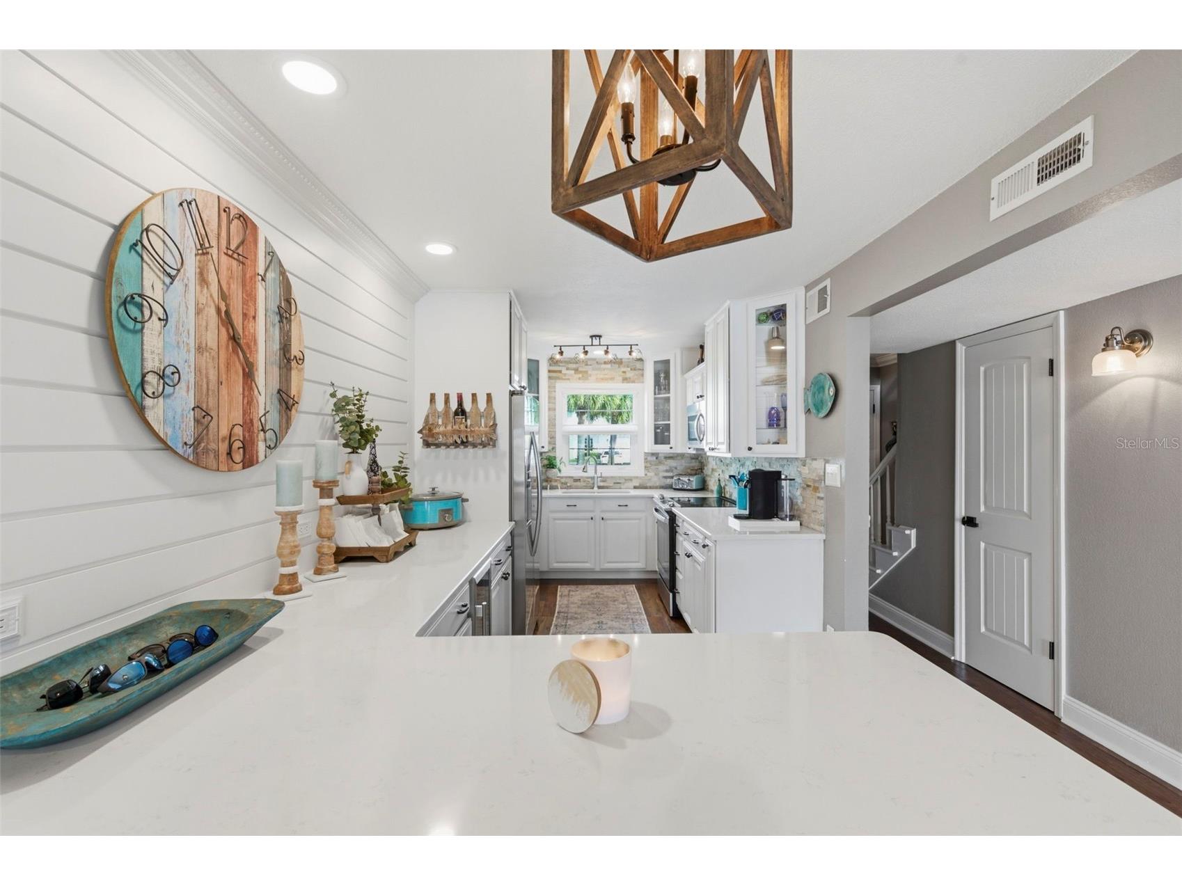 4751 Coquina Key Drive SE Saint Petersburg FL 33705 - TAMPA BAY TB8492859 image5