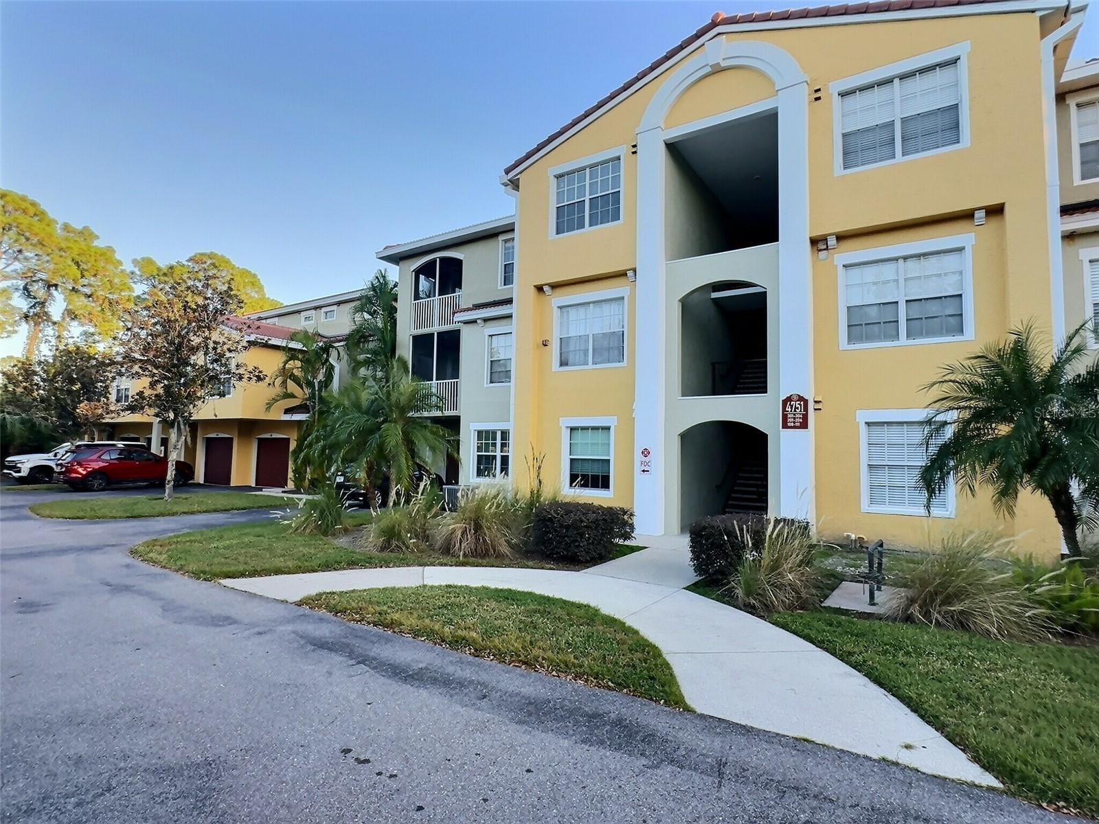 4751 Travini Circle #4-105 Sarasota FL 34235 A4690758 image3