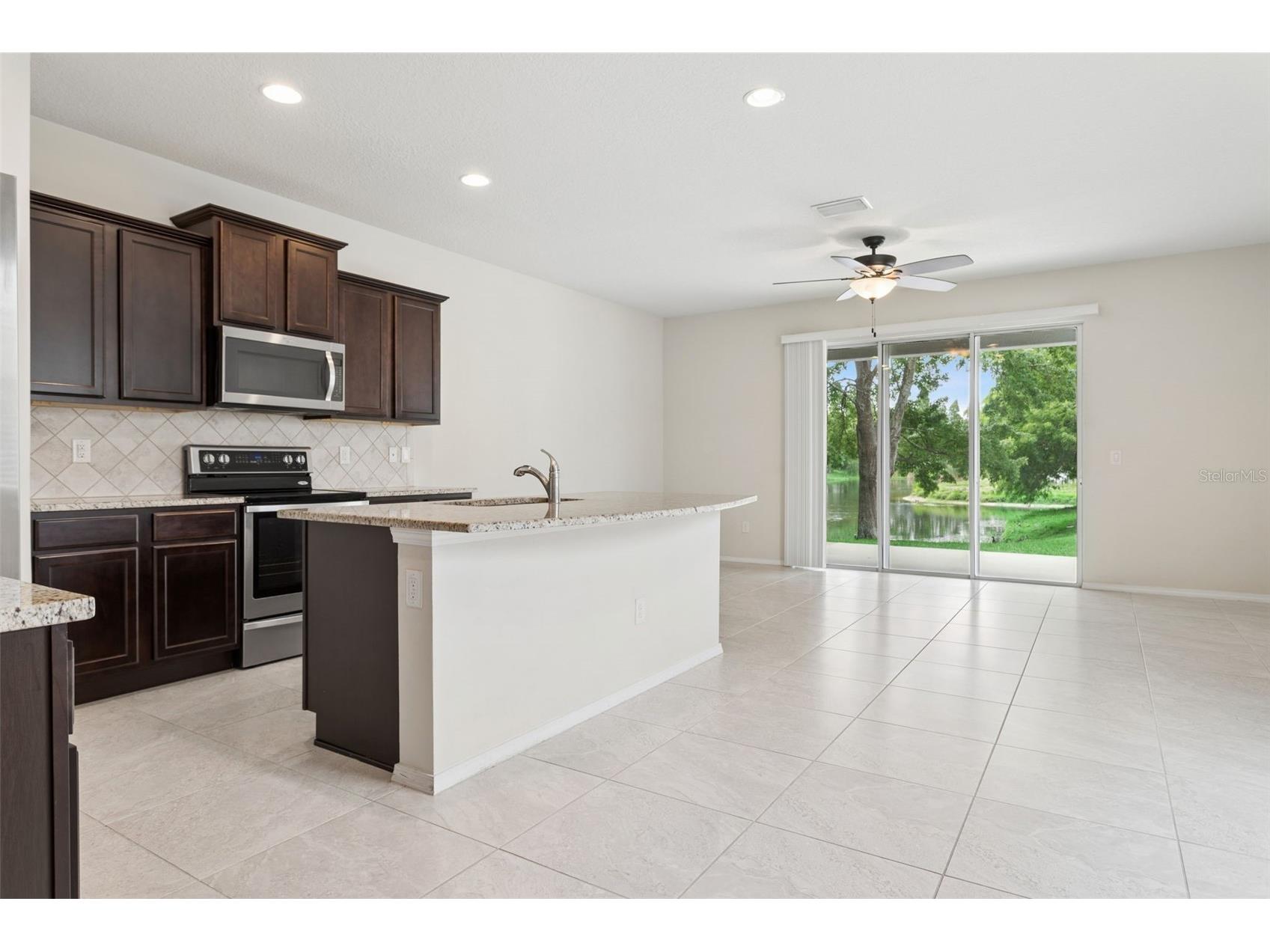 4751 White Sanderling Court Tampa FL 33619 TB8515810 image6
