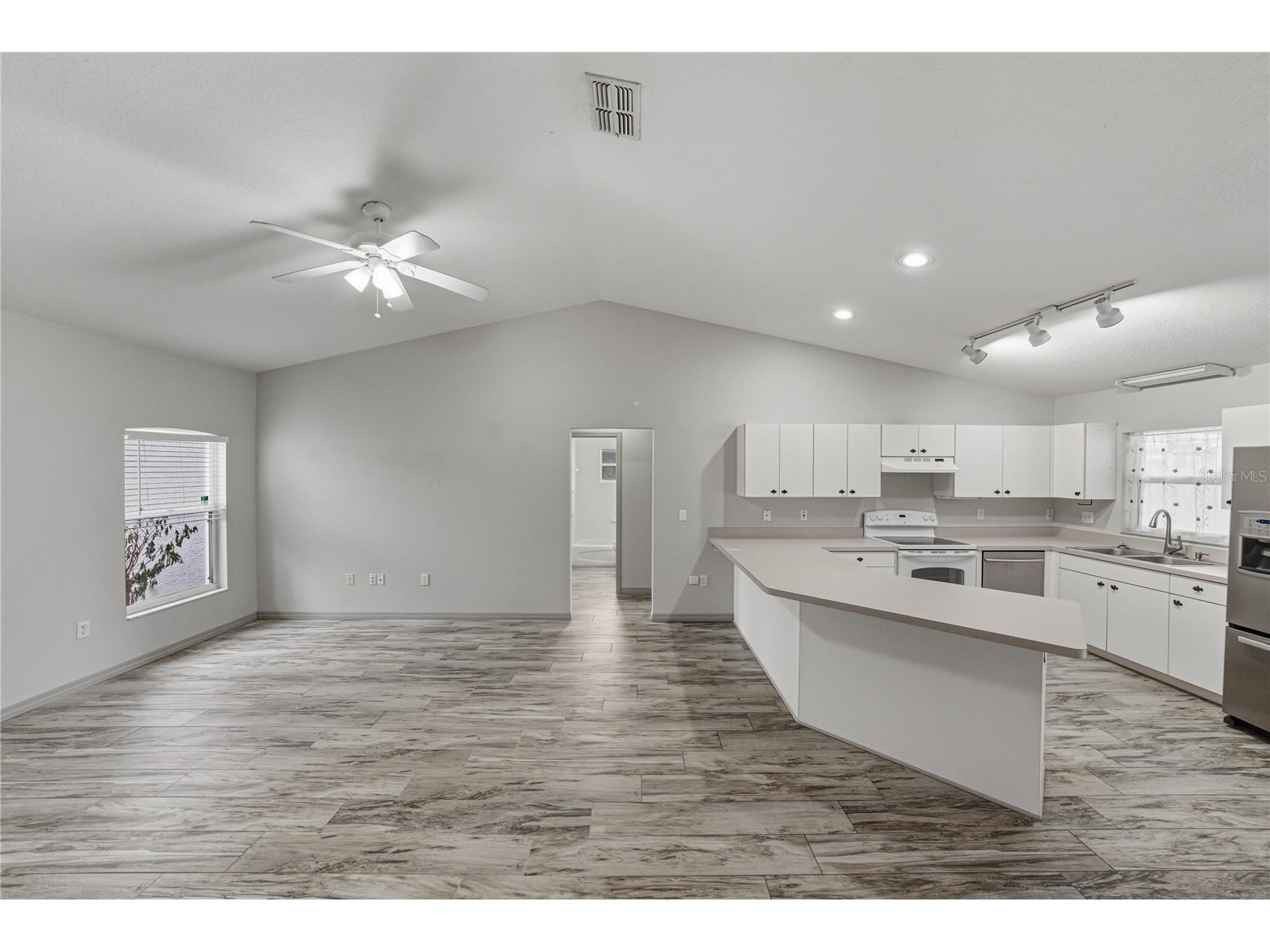 4752 Timber Way Zephyrhills FL 33542 TB8477510 image12
