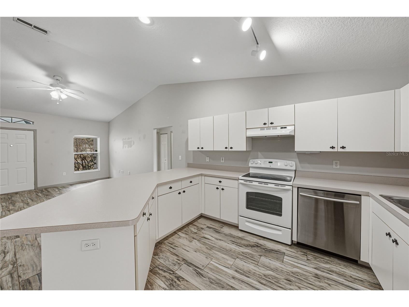 4752 Timber Way Zephyrhills FL 33542 TB8477510 image15