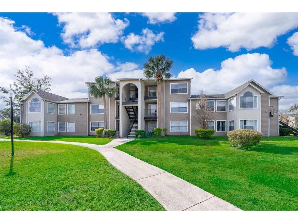4752 Walden Circle #7-11 Orlando FL 32811 O6166421 image1