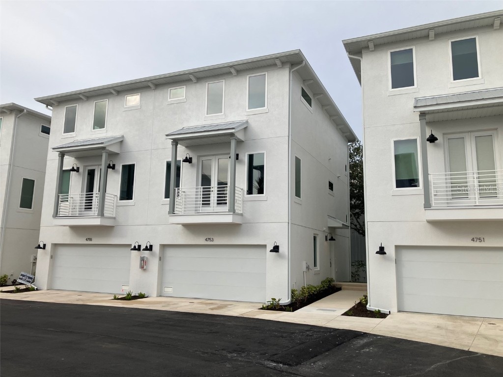 4753 Legacy Park Drive Tampa FL 33611 U8216511 image1