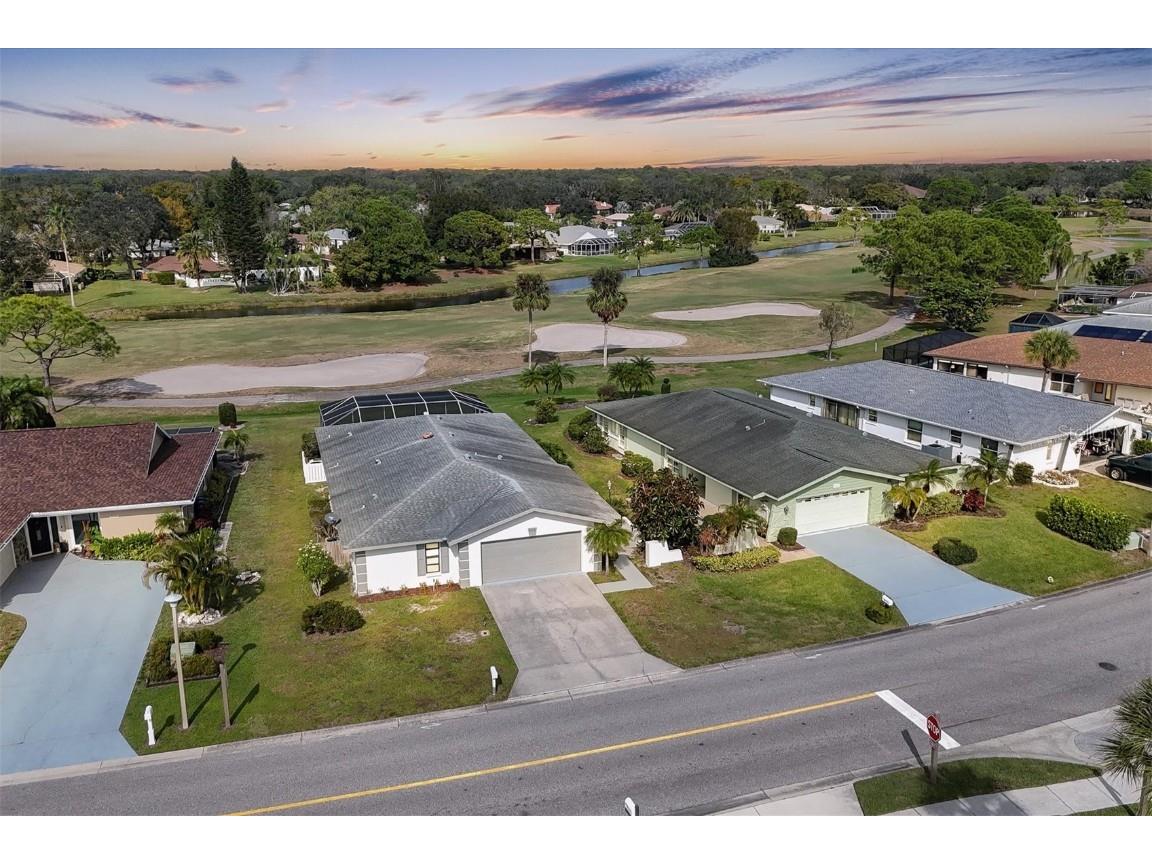 4753 Ringwood Meadow Sarasota FL 34235 A4593089 image1