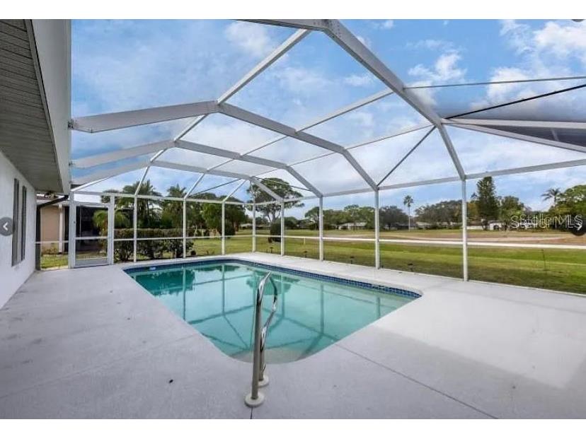 4753 Ringwood Meadow Sarasota FL 34235 A4690116 image2