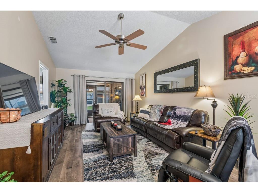 4753 Sunny Loop Holiday FL 34690 TB8494701 image13
