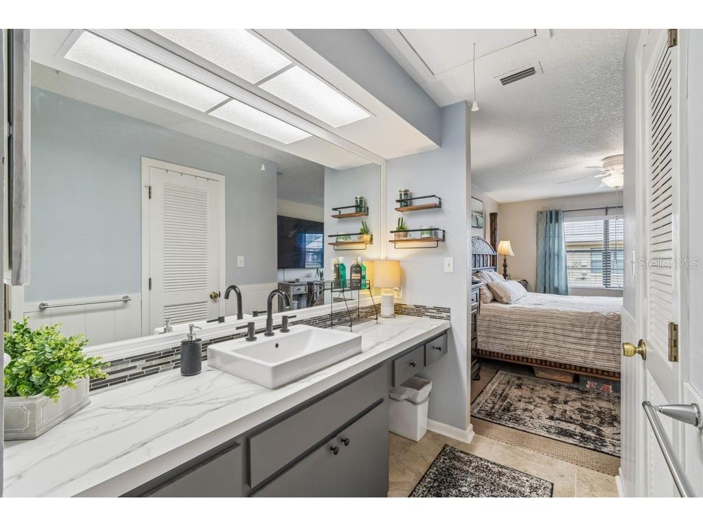 4753 Sunny Loop Holiday FL 34690 TB8494701 image23