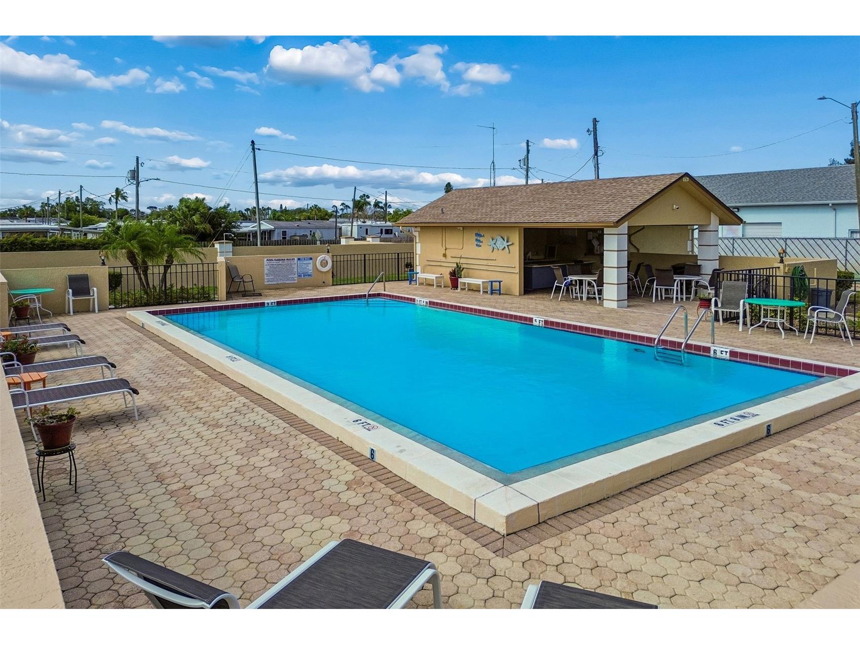4753 Sunny Loop Holiday FL 34690 TB8494701 image37