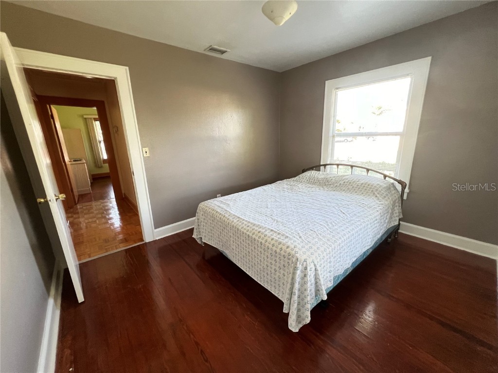 4754 1st Avenue N Saint Petersburg FL 33713 TB8433247 image7