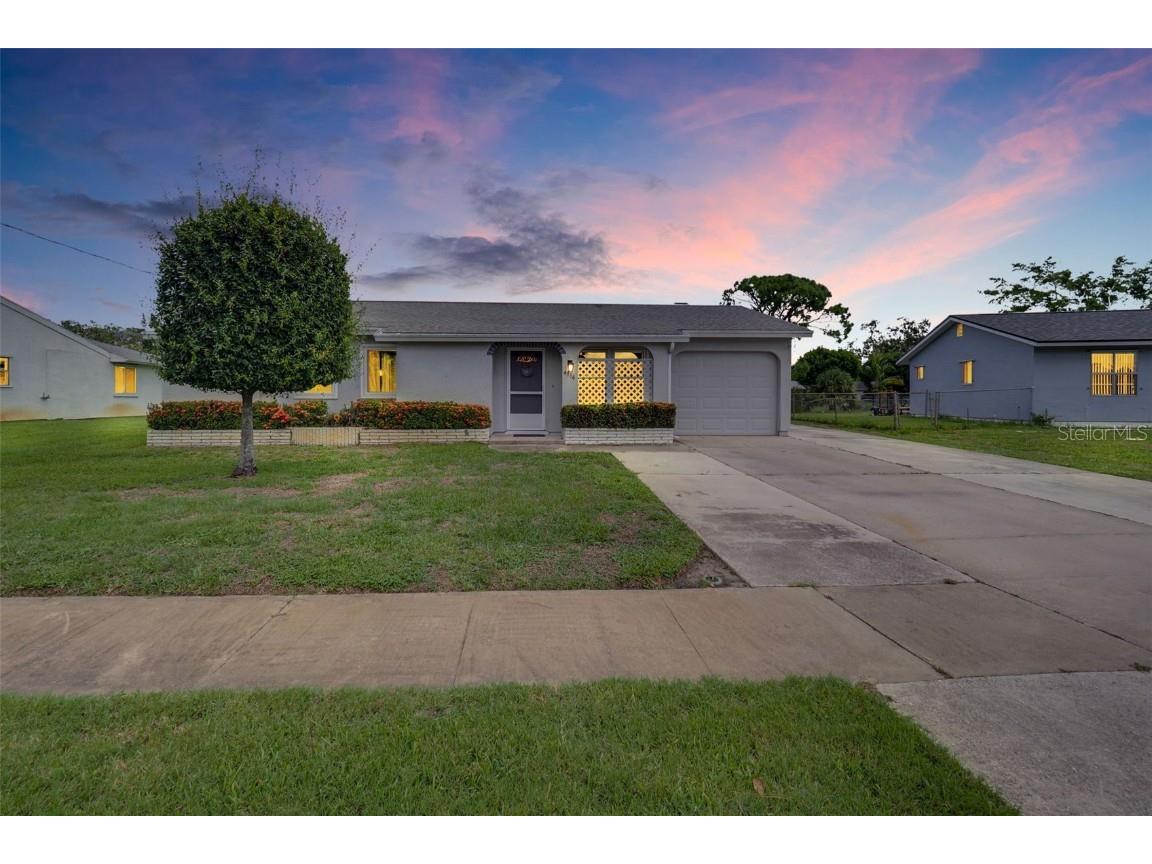 4754 Batchelor Avenue North Port FL 34287 D6132020 image1