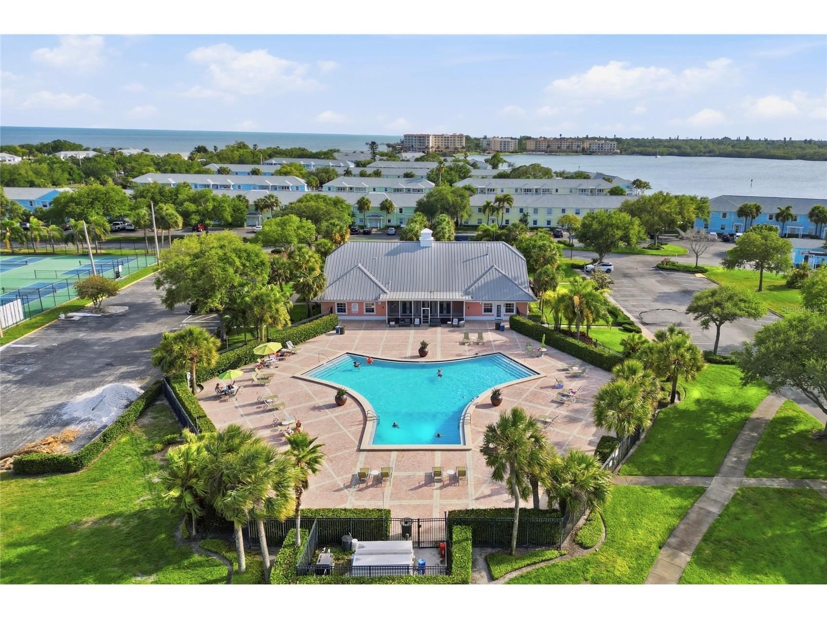 4754 Cobia Drive SE #D Saint Petersburg FL 33705 TB8498525 image36