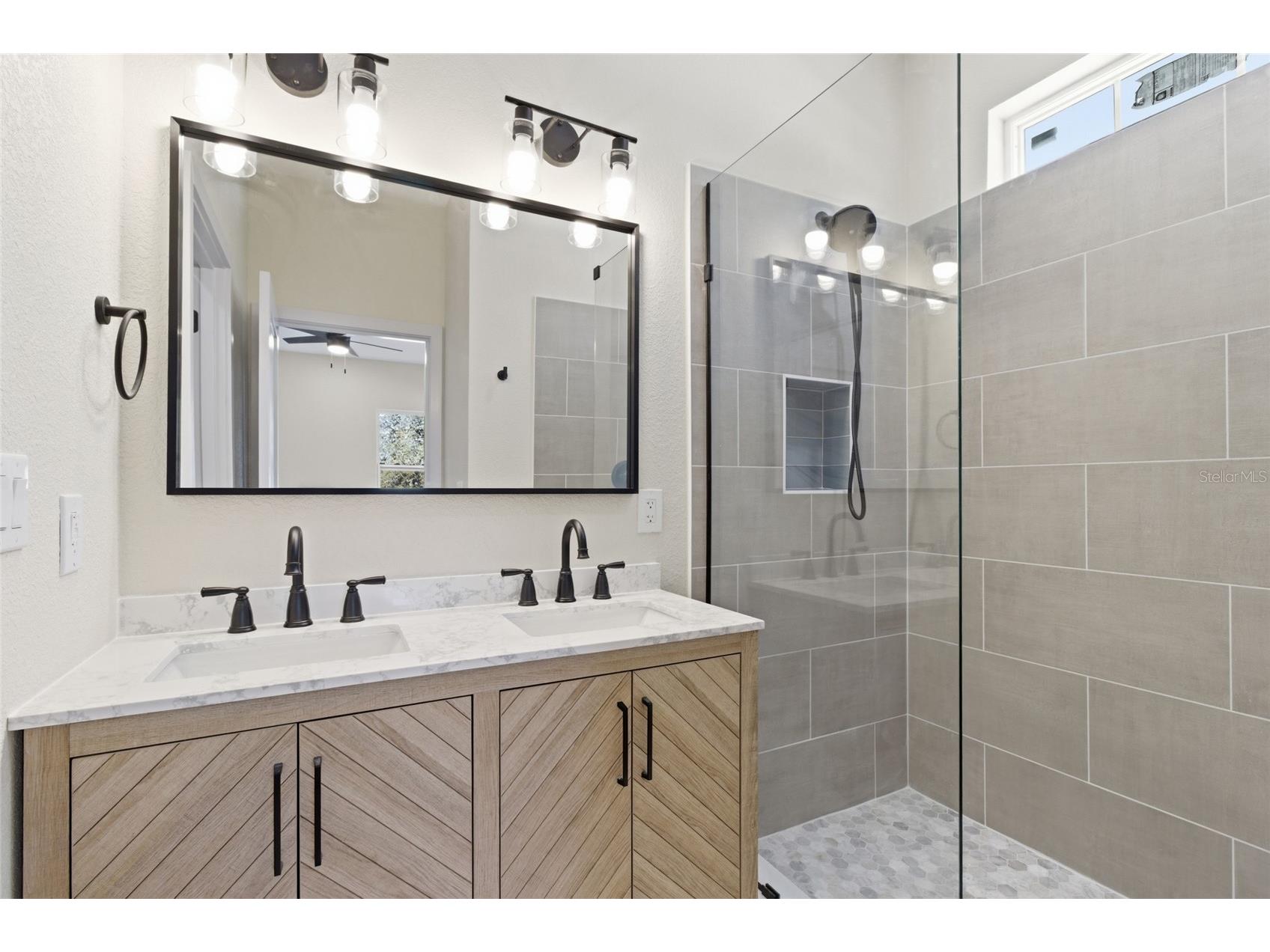 4755 11th Avenue S Saint Petersburg FL 33711 A4654974 image28
