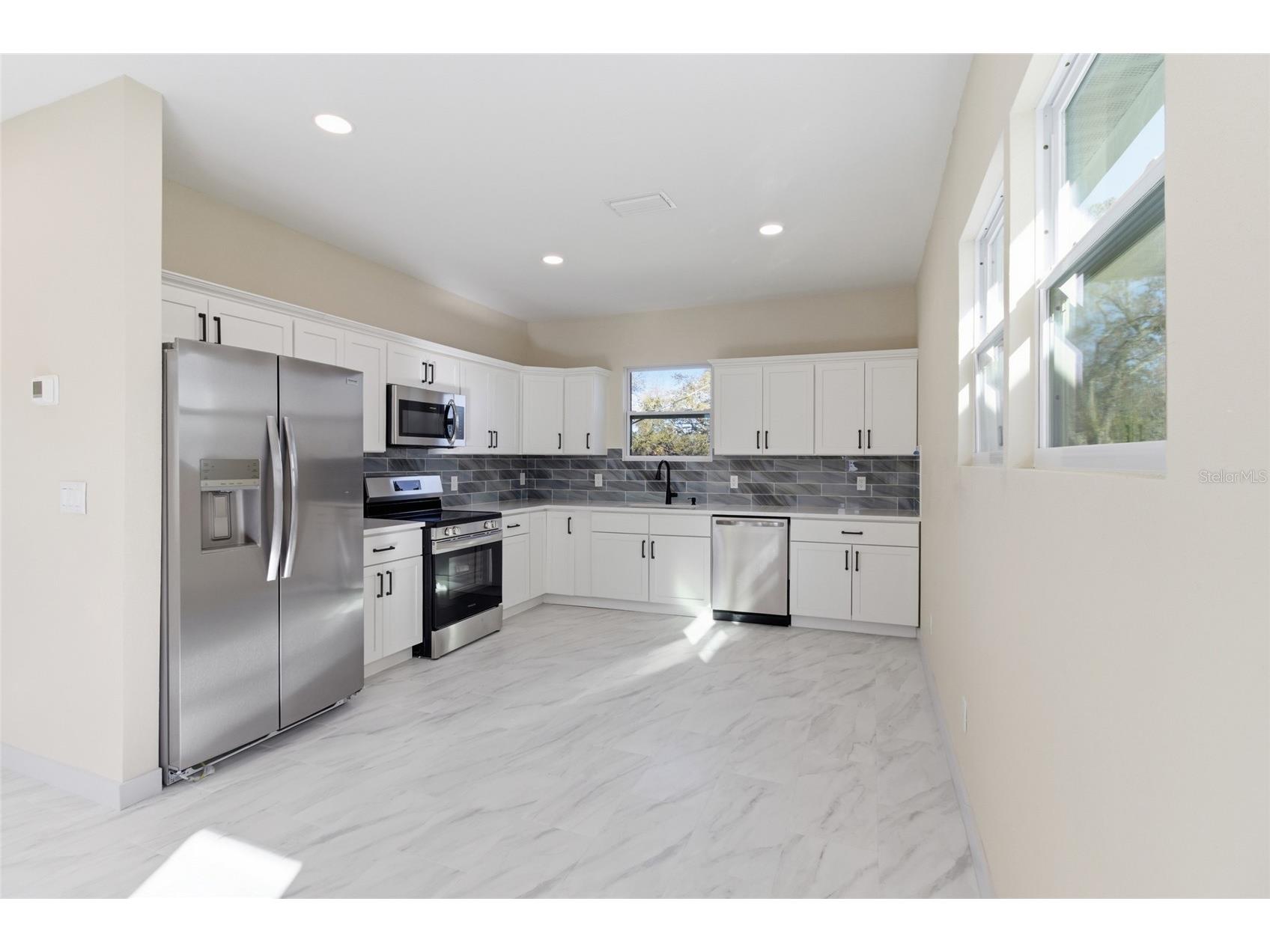 4755 11th Avenue S Saint Petersburg FL 33711 A4654974 image48