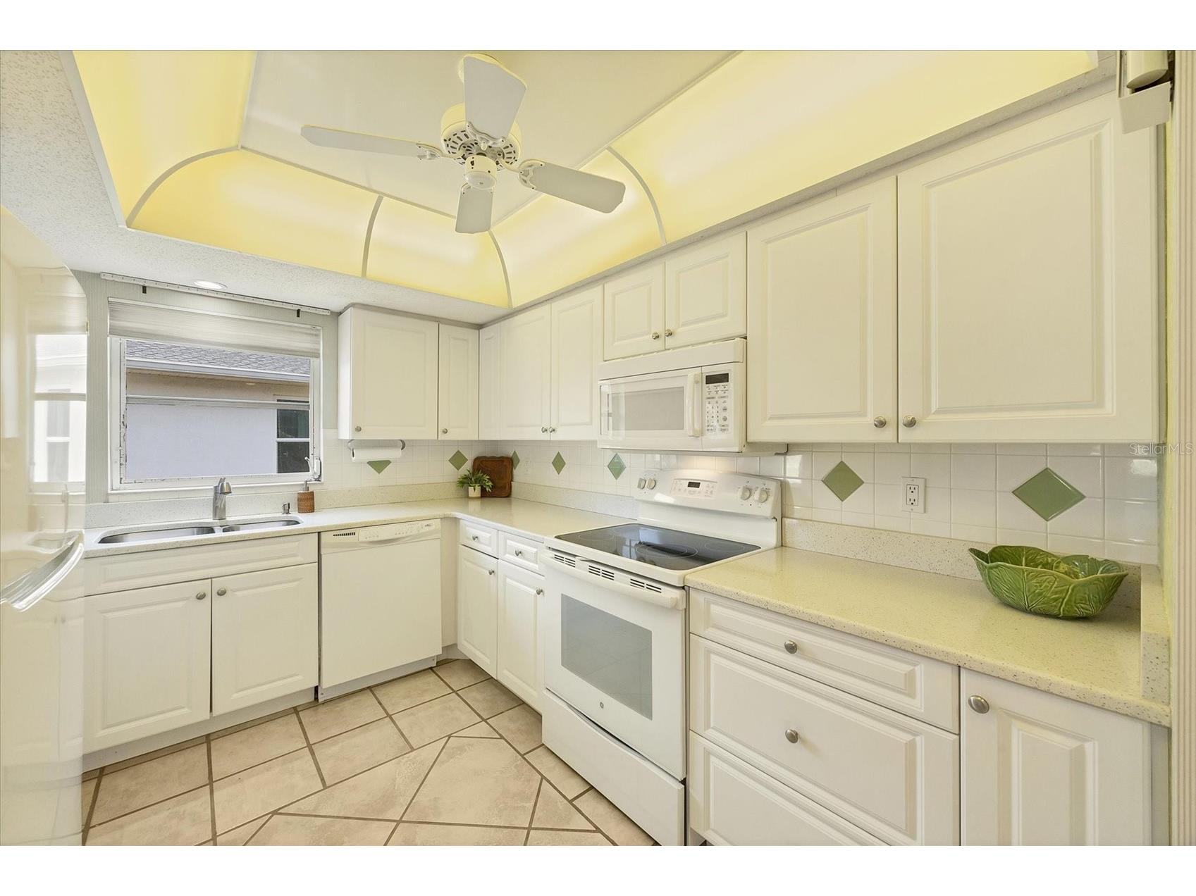 4755 Ringwood Meadow Sarasota FL 34235 A4669818 image19