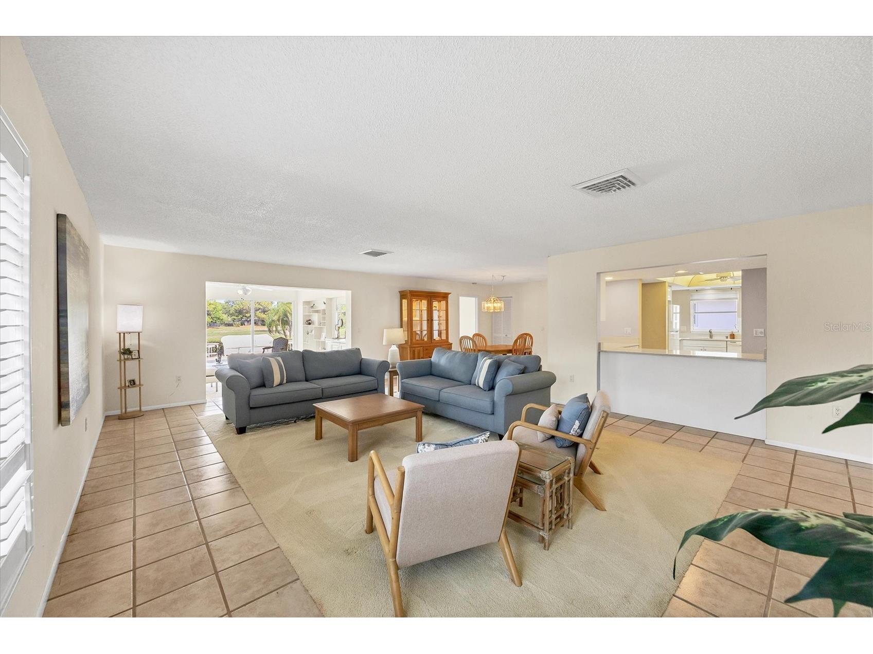 4755 Ringwood Meadow Sarasota FL 34235 A4669818 image8