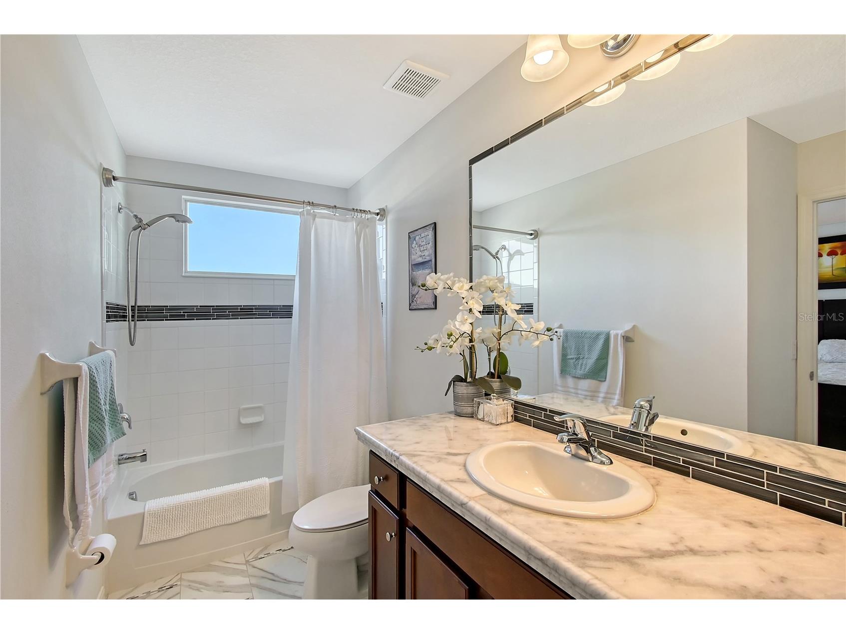 4755 Woodbrook Drive Sarasota FL 34243 A4678195 image14