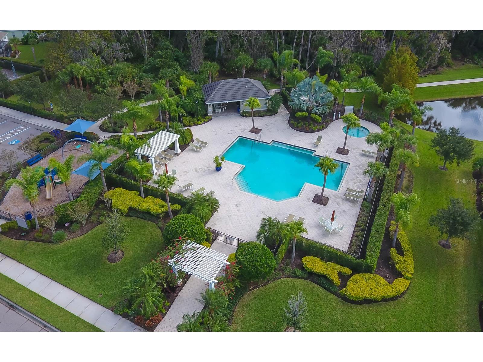 4755 Woodbrook Drive Sarasota FL 34243 A4678195 image20