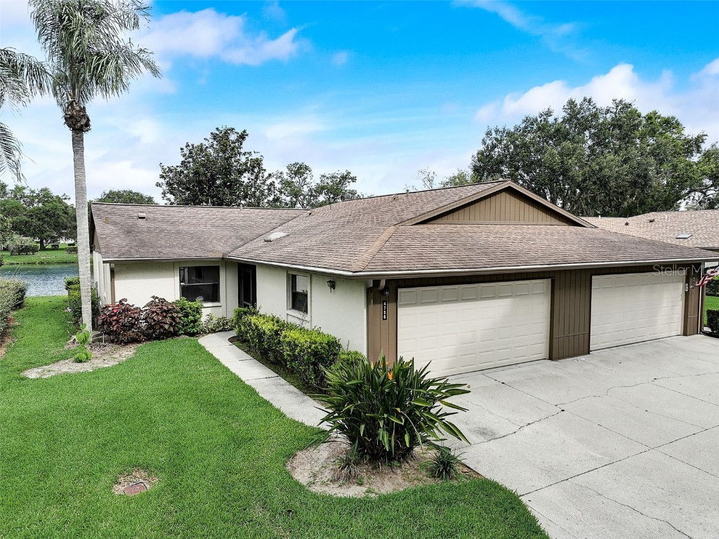 4756 Oak Hill Drive #16 Sarasota FL 34232 A4572983 image1