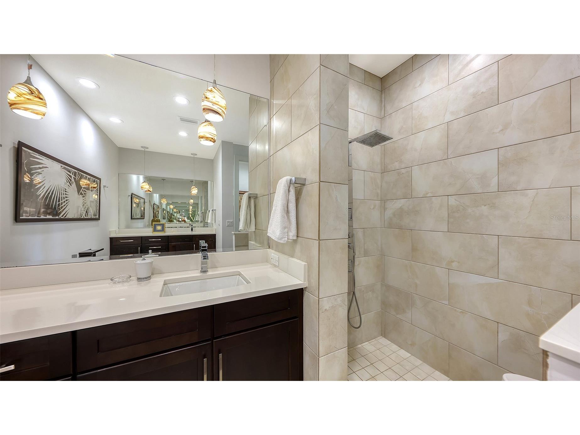 4756 Ringwood Meadow Sarasota FL 34235 A4681012 image27