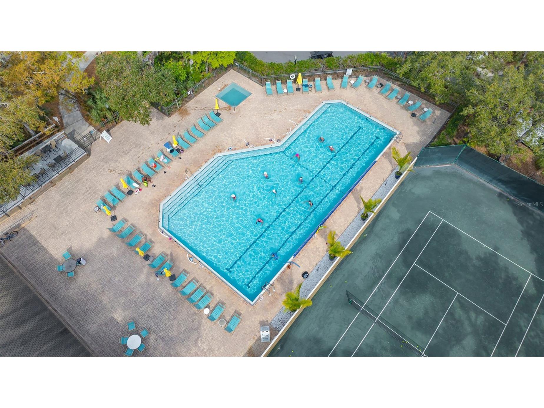 4756 Ringwood Meadow Sarasota FL 34235 A4681012 image42