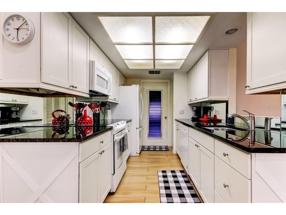 4756 Sheffield Drive New Port Richey FL 34655 W7877099 image14