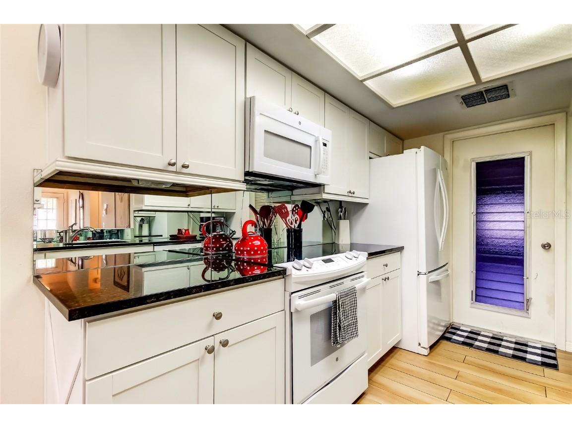 4756 Sheffield Drive New Port Richey FL 34655 W7877099 image15