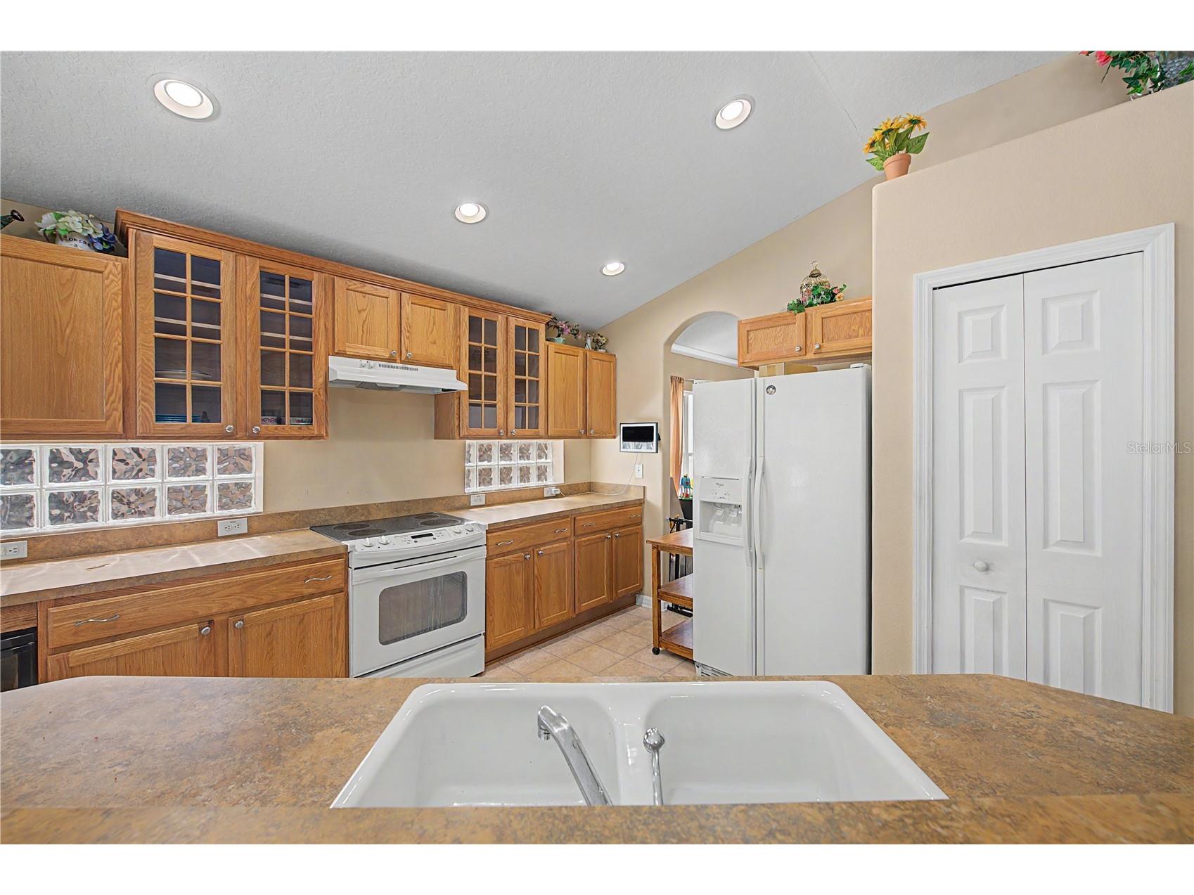 4756 Whispering Wind Avenue Tampa FL 33614 TB8528270 image22