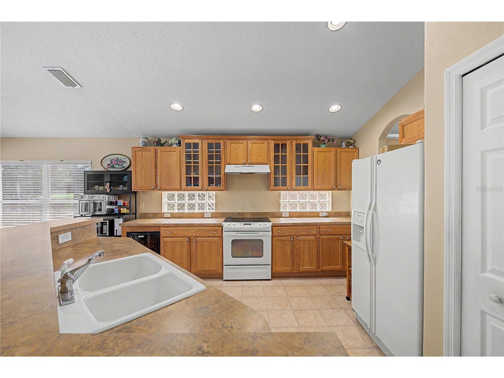 4756 Whispering Wind Avenue Tampa FL 33614 TB8528270 image23