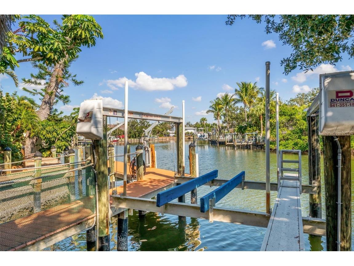 4757 Higel Avenue Sarasota FL 34242 A4669548 image20