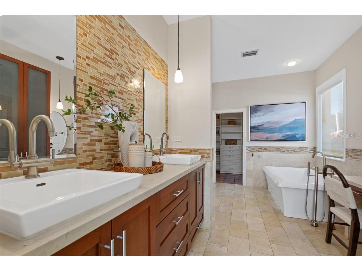 4757 Higel Avenue Sarasota FL 34242 A4669548 image34